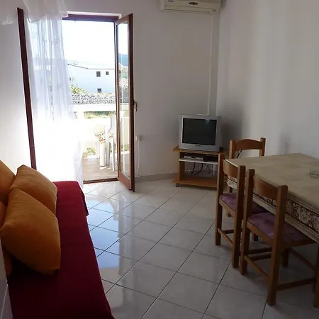 Apartements Vrulja Iii *