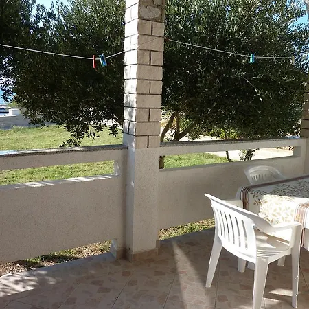 Apartements Vrulja Iii * Kolan