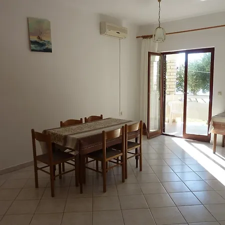 Apartements Vrulja Iii Apartman