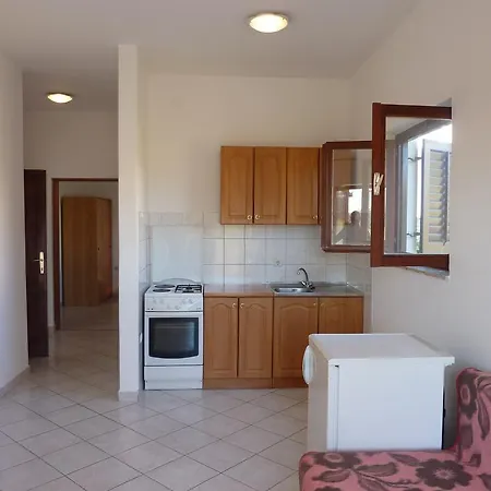 Apartements Vrulja Iii
